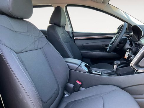 Used 2023 Hyundai Tucson SE image 17