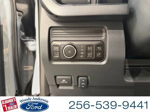 Certified 2026 Ford F450 Platinum w/ FX4 Off-Road Package AWD/4WD image 21