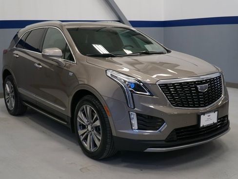 Used 2023 Cadillac XT5 Premium Luxury image 8
