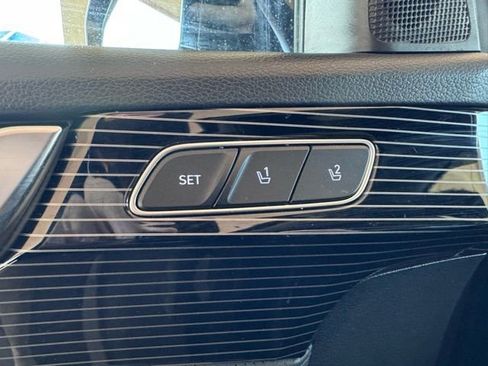 Used 2024 Hyundai Palisade Calligraphy image 11