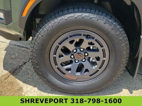 Used 2025 Nissan Frontier PRO-4X AWD/4WD image 32
