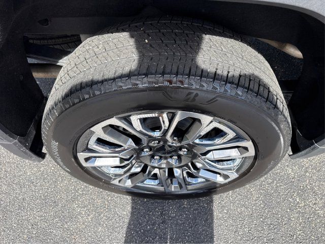Used 2024 GMC Sierra 1500 Denali Ultimate AWD/4WD image 17