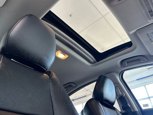 Used 2019 Honda HR-V EX image 17