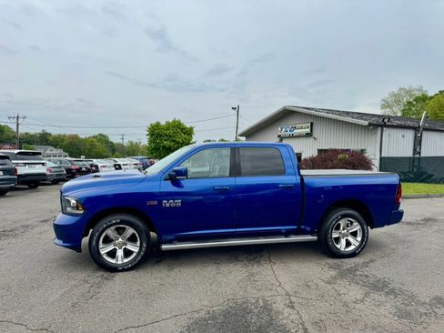 Used 2014 RAM 1500 Sport w/ Convenience Group AWD/4WD image 3