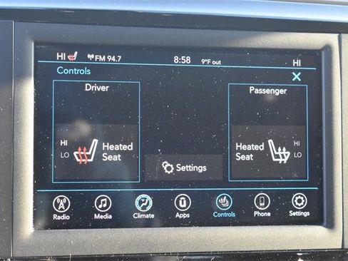 Used 2018 Chrysler Pacifica Touring-L image 30