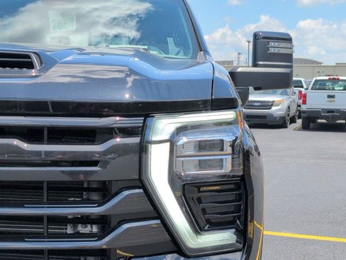 New 2026 Chevrolet Silverado 2500 High Country w/ High Country Premium Package AWD/4WD image 13