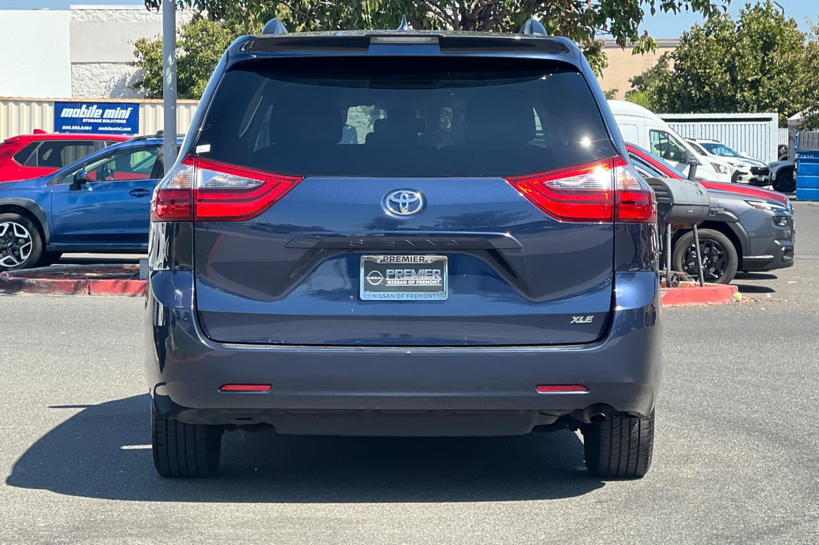 Used 2020 Toyota Sienna XLE FWD image 5