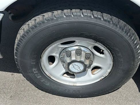 Used 2007 Chevrolet Express 3500 Extended Passenger w/ LT Preferred Equipment Group RWD image 16