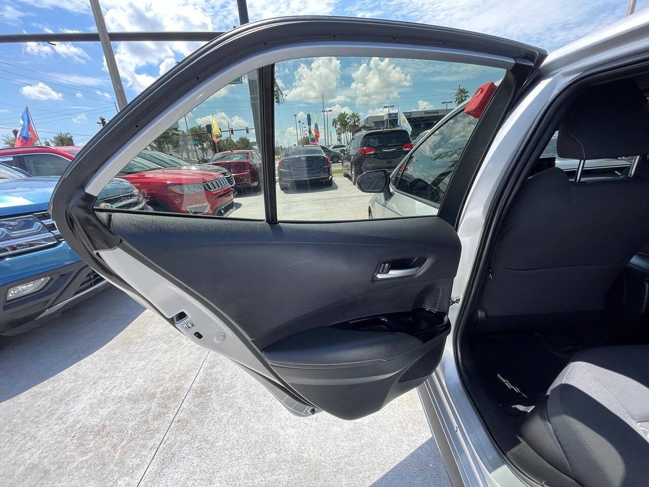 Used 2022 Toyota Corolla SE FWD image 10