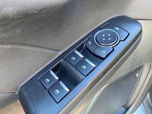 Used 2021 Ford Escape SEL image 18