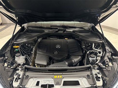 Used 2025 Mercedes-Benz GLC 350e 4MATIC w/ Advanced USB Package image 32