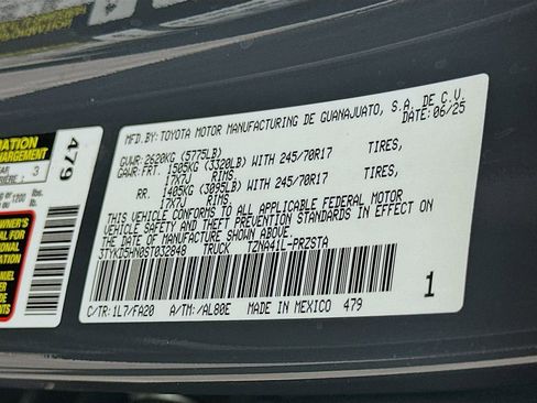 Used 2025 Toyota Tacoma SR image 31