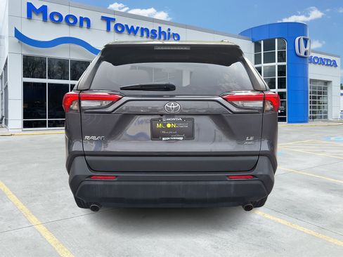 Used 2020 Toyota RAV4 LE w/ All Weather Liner Package AWD/4WD image 5