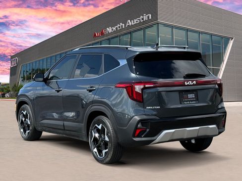 Used 2024 Kia Seltos EX FWD image 10