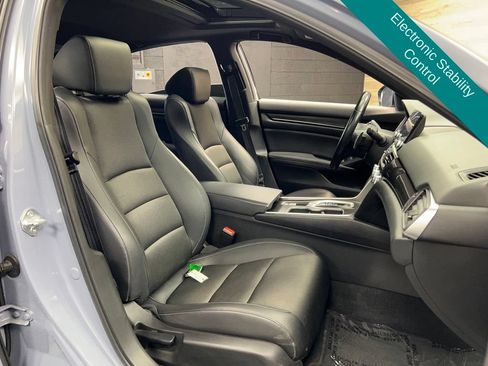 Used 2022 Honda Accord Sport image 8