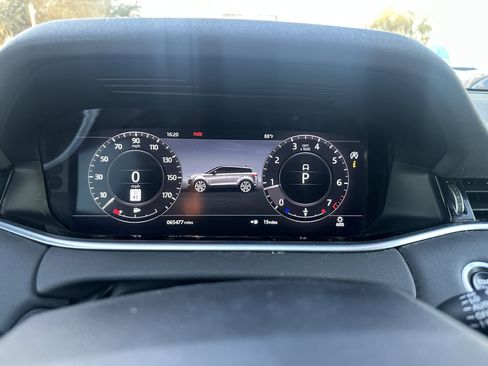 Used 2020 Land Rover Range Rover Evoque S image 17