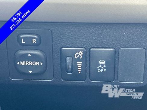 Used 2013 Toyota RAV4 LE image 16