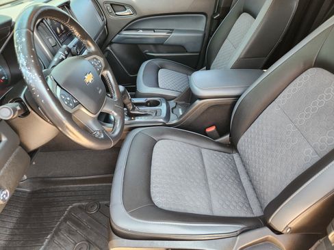 Used 2019 Chevrolet Colorado Z71 RWD image 10