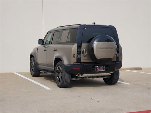 New 2026 Land Rover Defender 110 S image 3