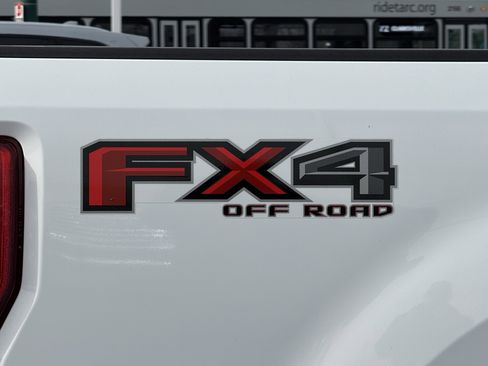 Used 2022 Ford F250 XLT w/ XLT Premium Package image 21