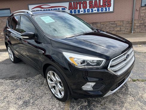 Used 2019 Ford Escape Titanium FWD image 3