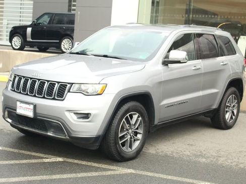 Used 2018 Jeep Grand Cherokee Limited image 1