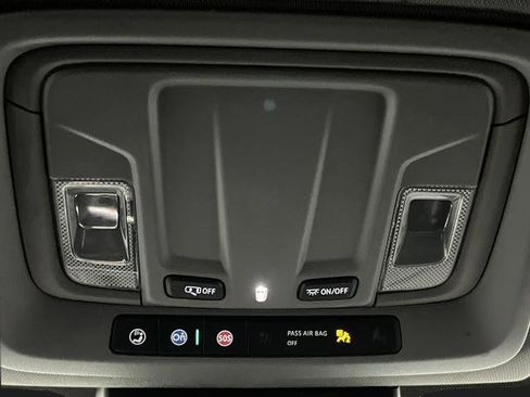 Used 2022 Chevrolet Silverado 1500 RST image 28