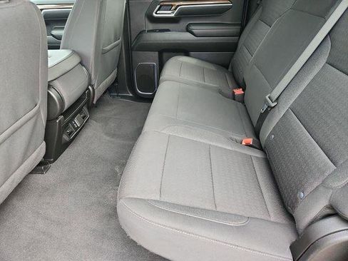 Used 2025 Chevrolet Silverado 1500 LT AWD/4WD image 24