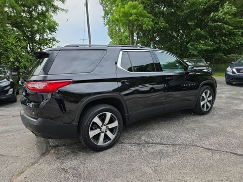 Used 2019 Chevrolet Traverse LT w/ LT Premium Package AWD/4WD image 5