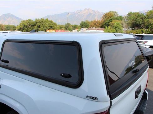 Used 2021 Toyota Tacoma SR AWD/4WD image 21