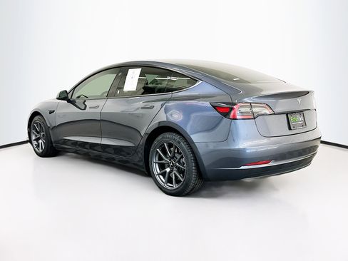 Used 2023 Tesla Model 3 Standard Range image 5