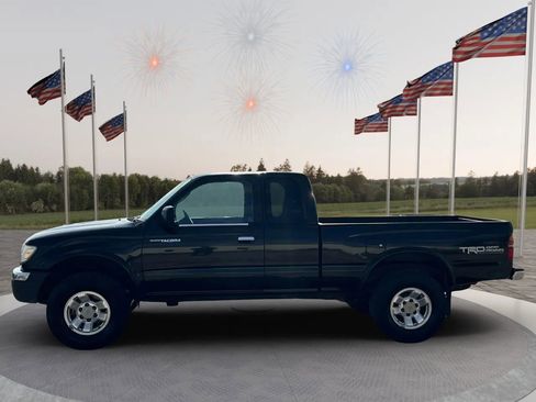 Used 2000 Toyota Tacoma PreRunner image 4