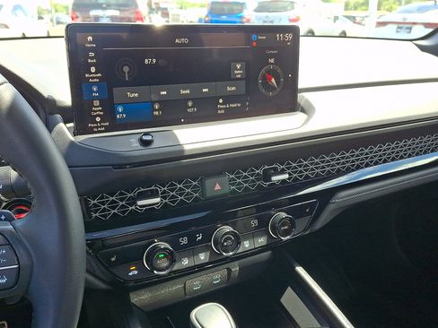 Used 2025 Honda Accord Sport image 19