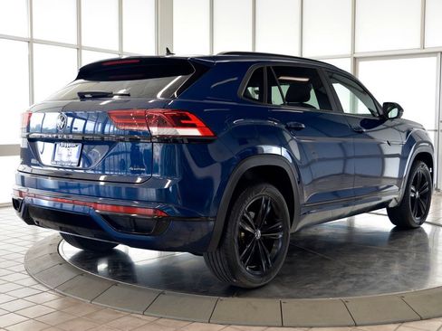 Used 2023 Volkswagen Atlas Cross Sport SEL R-Line AWD/4WD image 8
