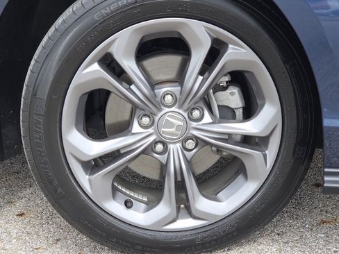 Used 2024 Honda Accord EX image 10