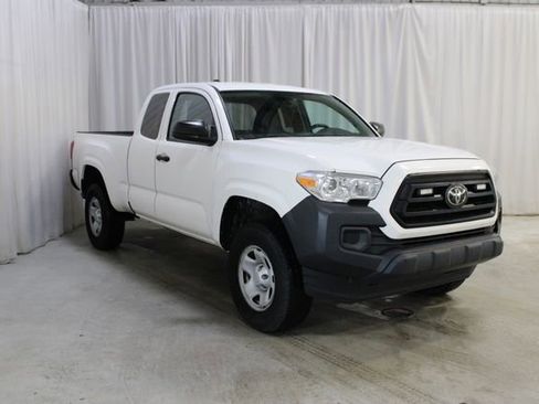 Used 2020 Toyota Tacoma SR AWD/4WD image 23