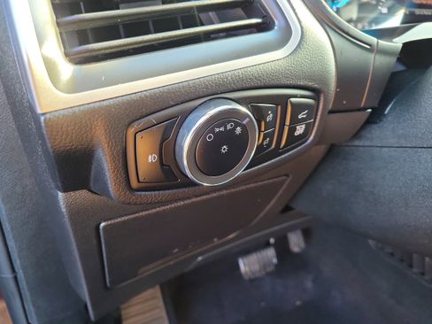 Used 2024 Ford Edge SEL w/ Convenience Package image 22