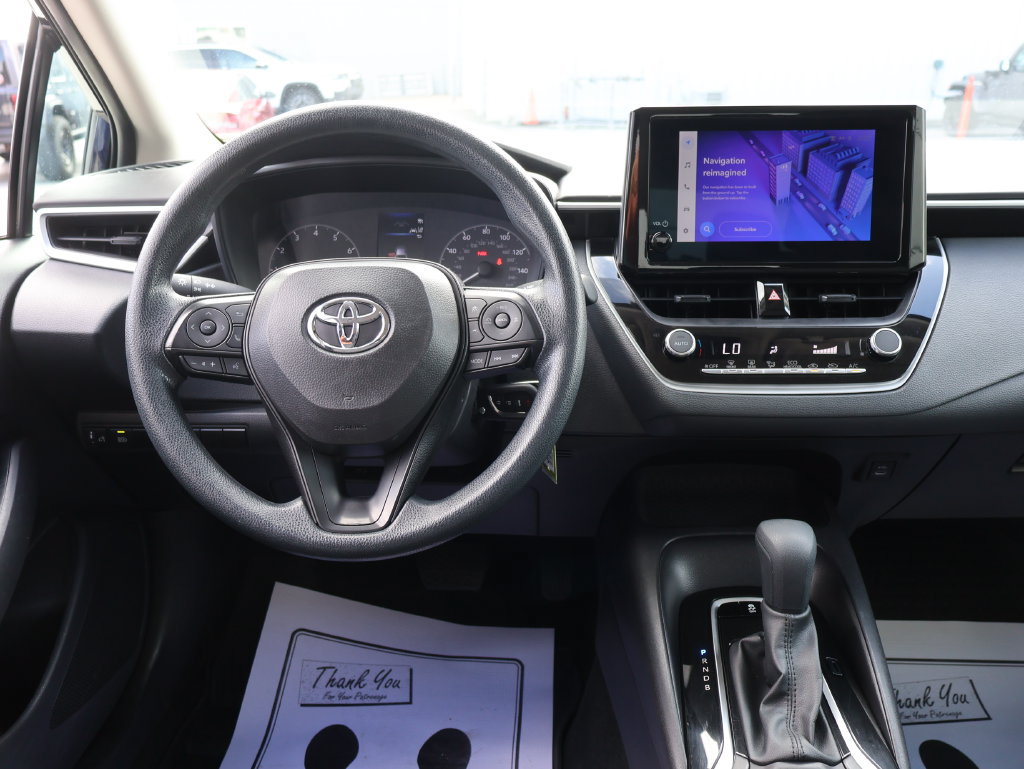 Used 2025 Toyota Corolla LE FWD image 17