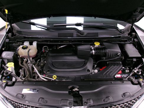 Used 2020 Chrysler Pacifica Limited image 20