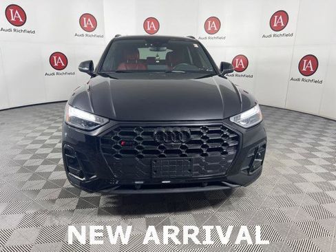 Used 2023 Audi SQ5 Premium Plus w/ Premium Plus Package image 2