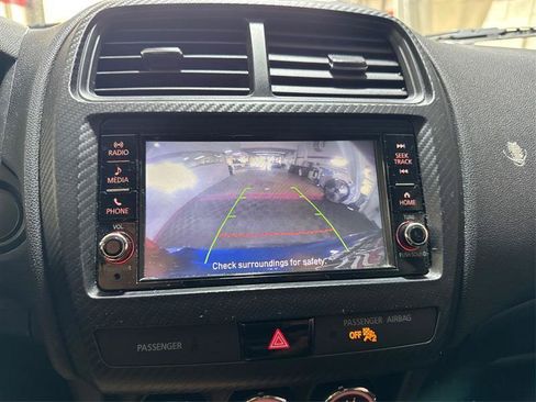 Used 2018 Mitsubishi Outlander Sport ES AWD/4WD image 33
