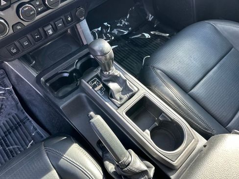 Certified 2021 Toyota Tacoma TRD Off-Road w/ TRD Premium Off Road Package image 23