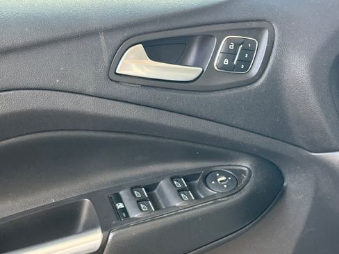 Used 2014 Ford Escape Titanium w/ Equipment Group 401A FWD image 15