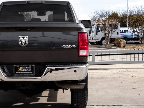 Used 2018 RAM 2500 Tradesman w/ Chrome Appearance Group image 47