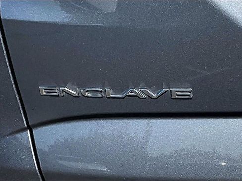 Used 2020 Buick Enclave Avenir w/ Avenir Technology Package FWD image 9