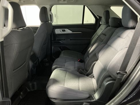 Used 2026 Ford Explorer Active RWD image 24