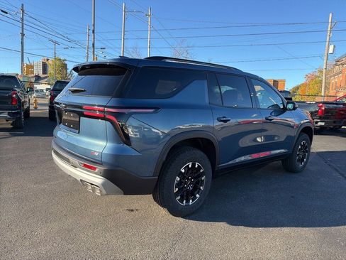 New 2026 Chevrolet Traverse Z71 w/ Enhanced Driving Package image 7