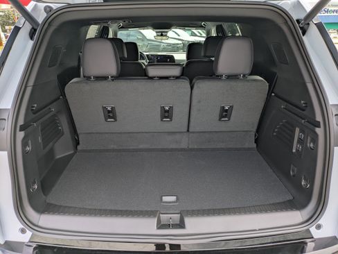 New 2026 Chevrolet Traverse High Country image 13