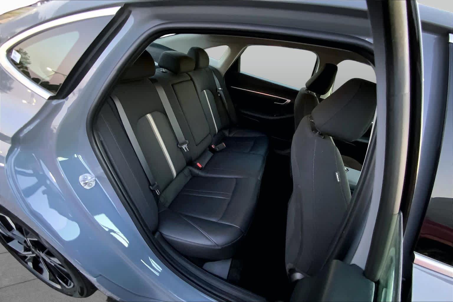 Used 2024 Hyundai Sonata SEL FWD image 16