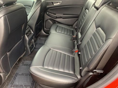 Used 2023 Ford Edge SEL image 15